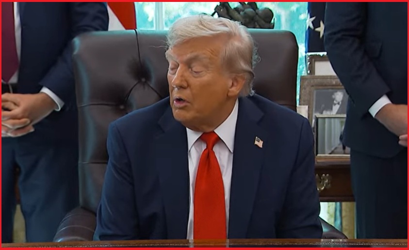 NextImg:President Trump Takes Reporter Questions from The Oval Office - The Last Refuge
