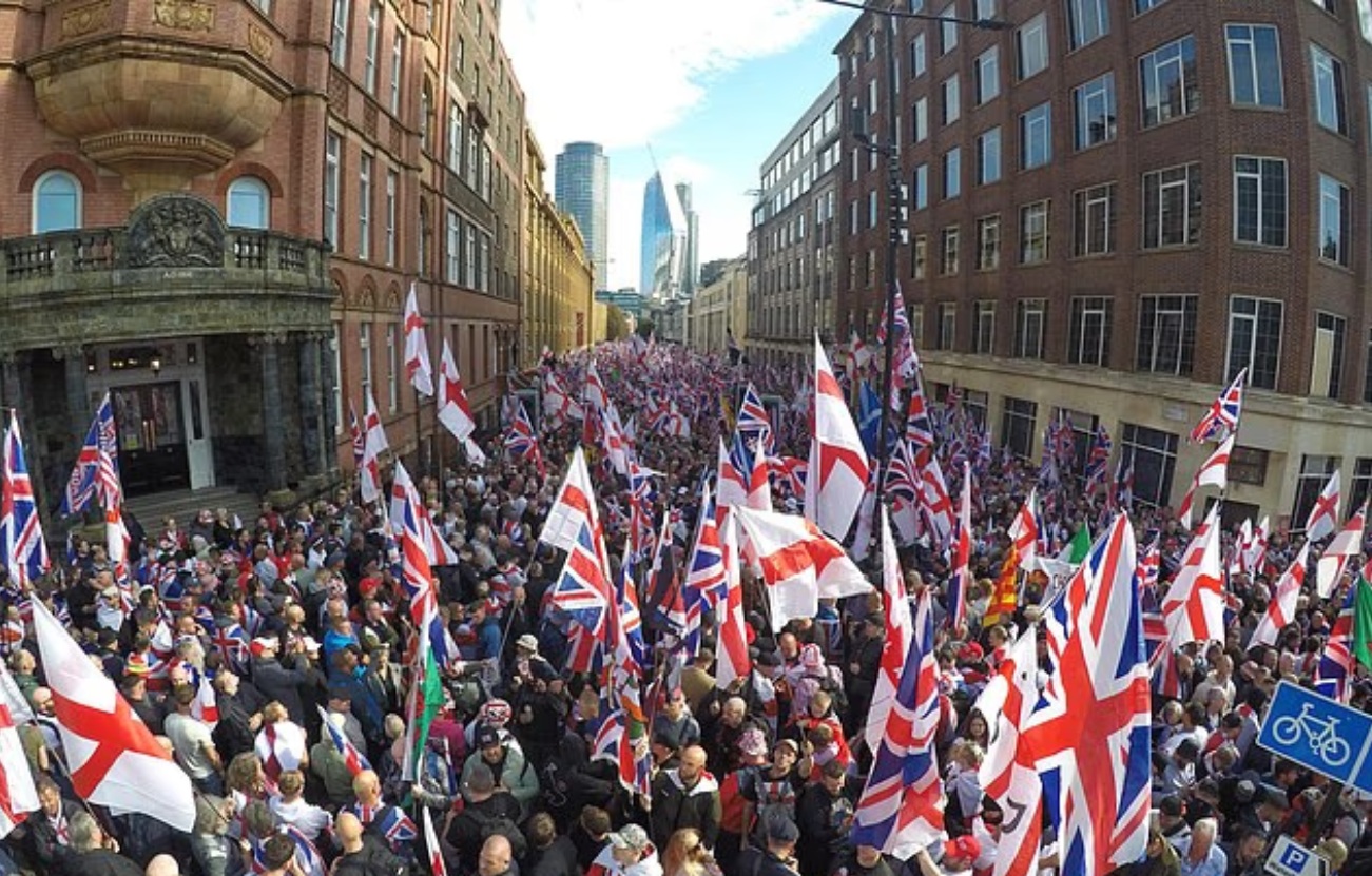NextImg:Massive Crowds of British Citizens Converge on London in Support of Tommy Robinson's "Unite The Kingdom Rally" - The Last Refuge