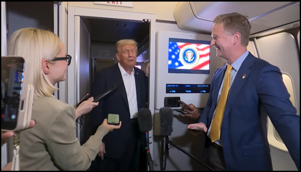 NextImg:President Trump Holds Impromptu Presser Returning from Mideast Trip - The Last Refuge