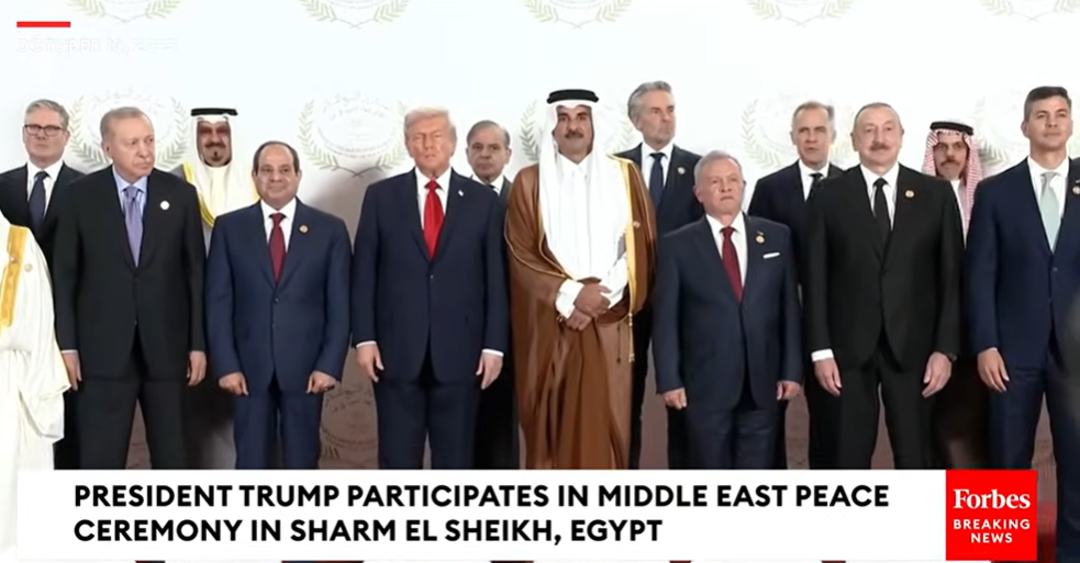 NextImg:President Trump Welcomes World Leaders to Mid East Peace Summit and Takes Group Picture - The Last Refuge
