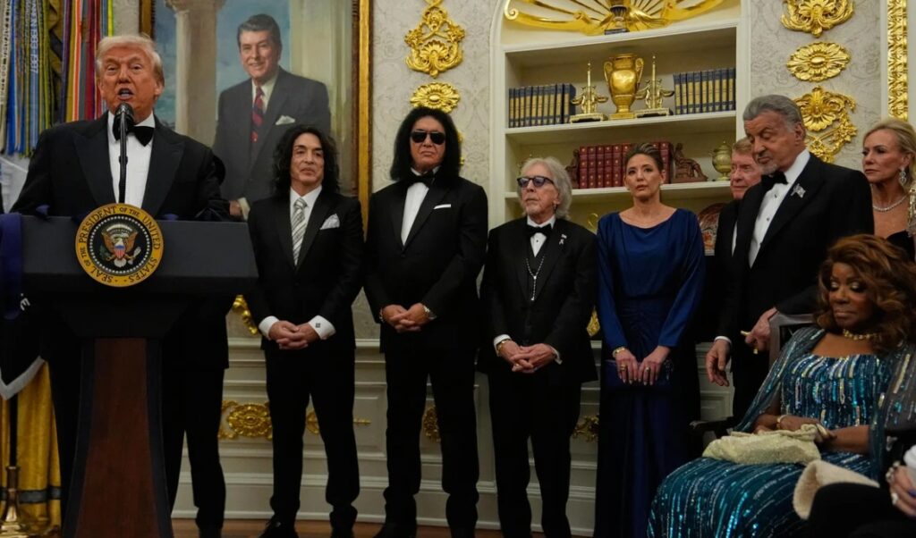 President Trump Delivers Kennedy Center Medal Awards from the Oval ...
